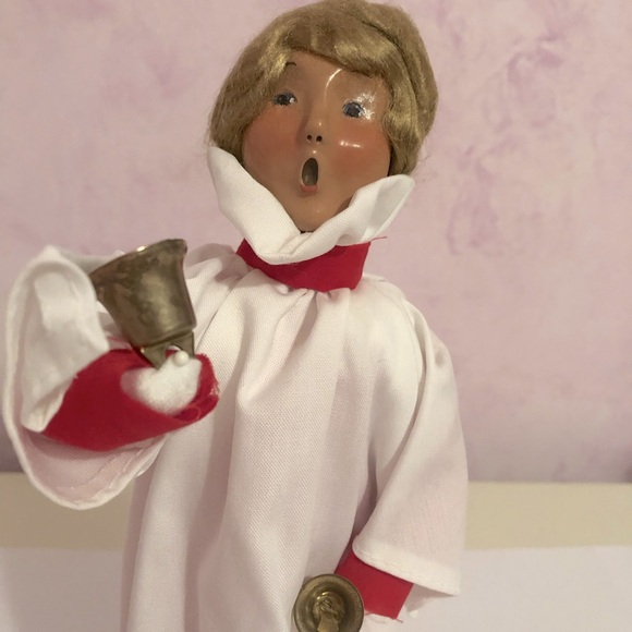 Byers’ Choice caroler - Picture 2 of 11